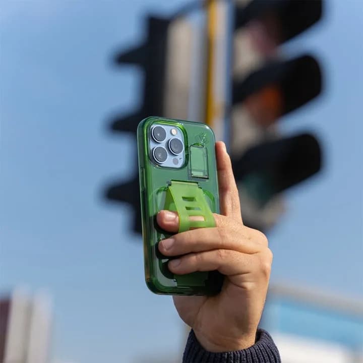 كڤر حماية Boost لهاتف iPhone 13 من Grip2u | زيتي - صورة 2