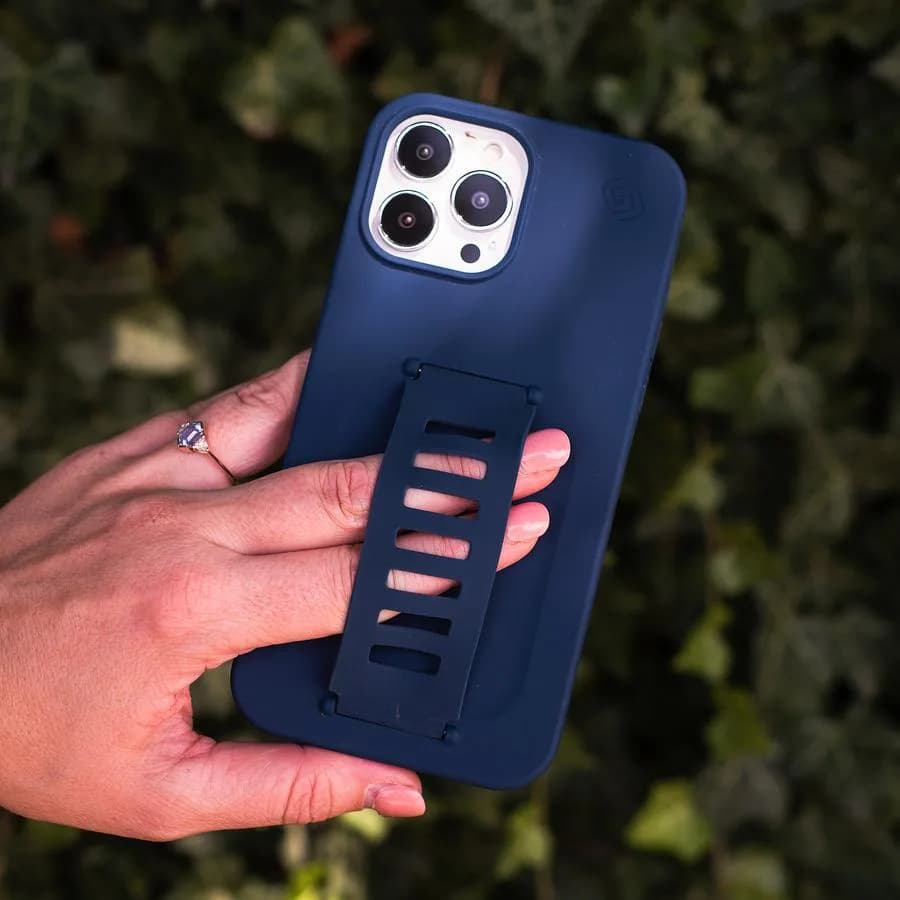 كڤر حماية Boost لهاتف iPhone 13 Pro من Grip2u | كحلي - صورة 3