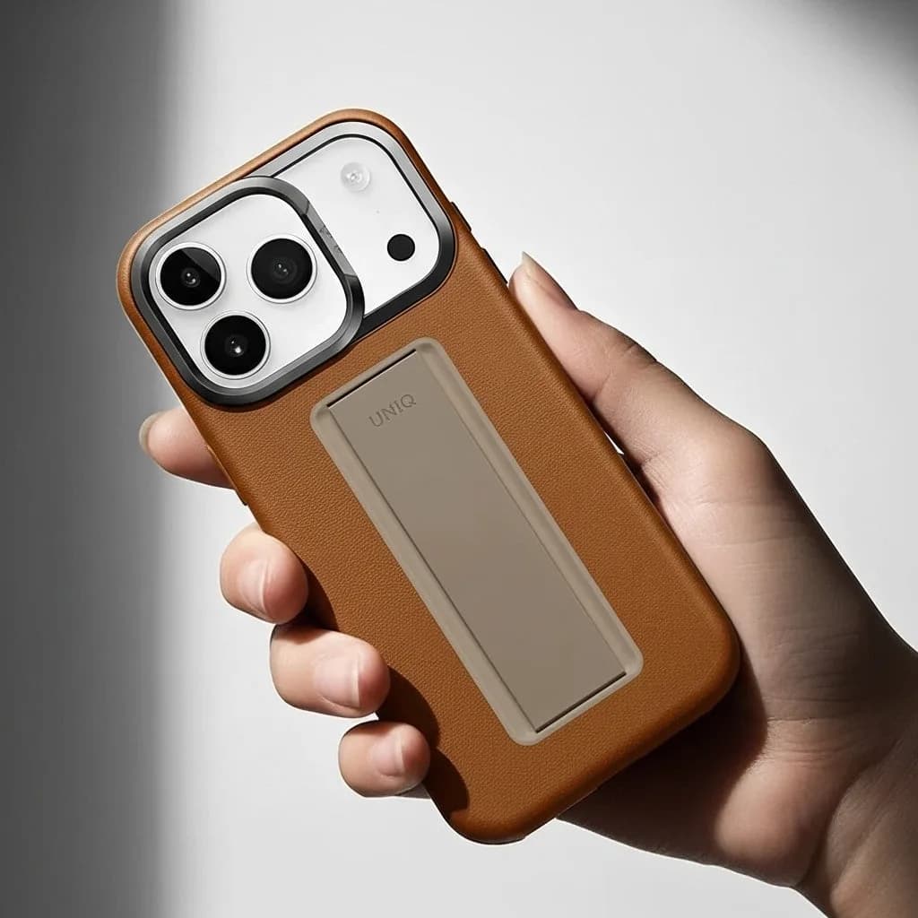 كڤر UNIQ Hybrid Heldro Pro MagClick مع حامل كاميرا لجهاز iPhone 17 Pro Max | Caramel - صورة 5